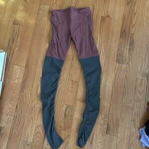 ALO yoga goddess legging size small